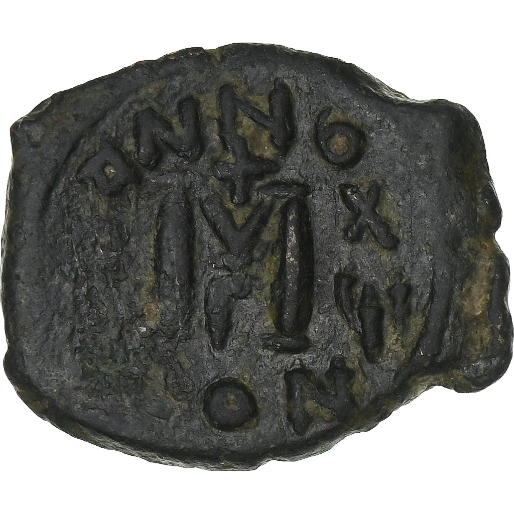 Heraclius,
s Martinou a Herakleiom Konštantínom,
Follis