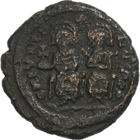 Justin II a Sophie, 
  
  Half Follis, 
  
  573-574